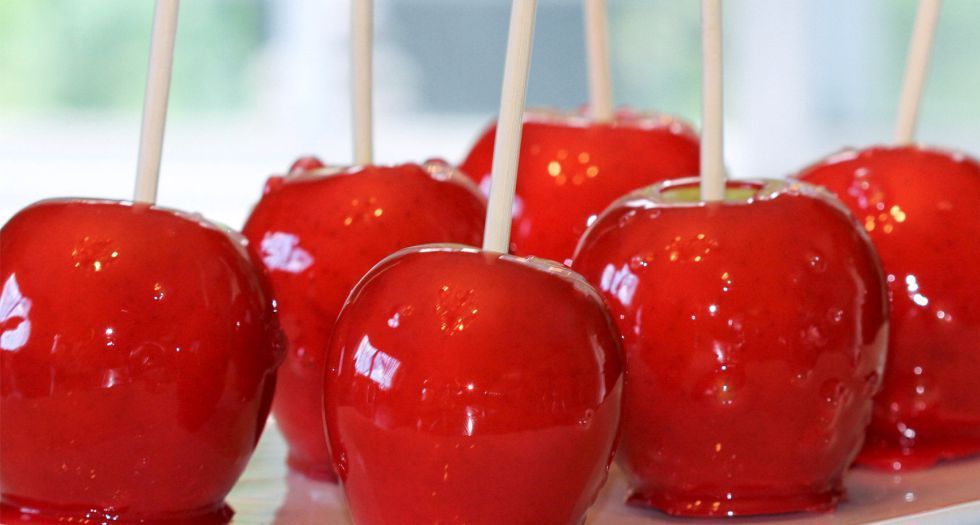 حلوى التفاح Candy Apple