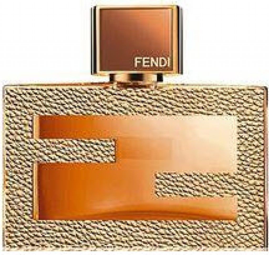 Fan di  Leather Essence Fendi