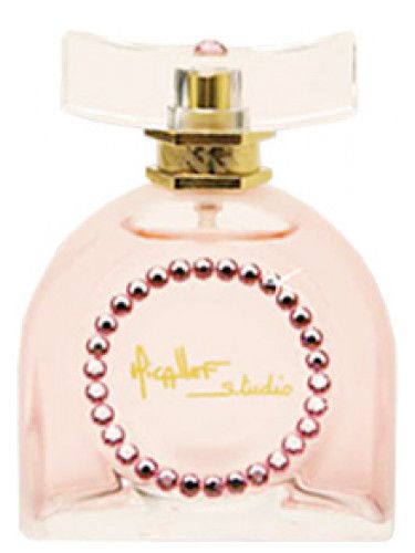 عطر ام ميكاليف بينك فلاورز