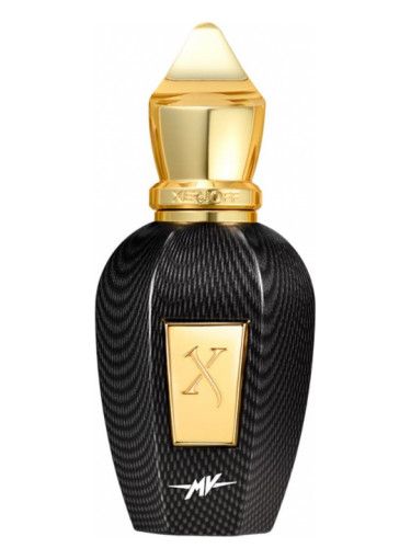 عطر زيرجوف أم في أجوستا
